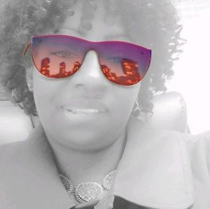 Meet your Posher, Georgeanna